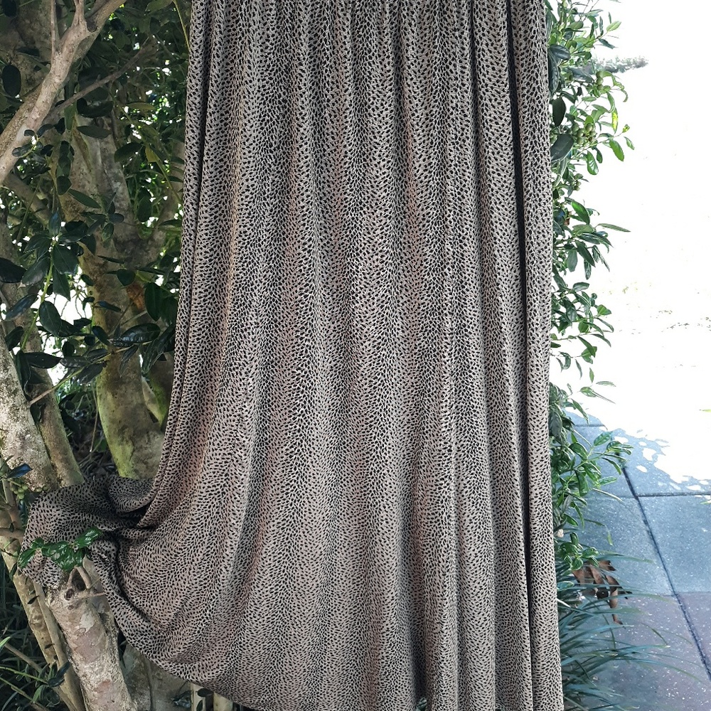 GRACEFUL LEOPARD PRINT ACETATE TRAVEL SKIRT